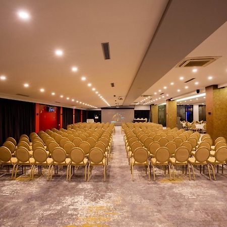 คาร์ปาลัส ซิตี้ โฮเต็ล แอนด์ สปา Hotel โบลู ภายนอก รูปภาพ