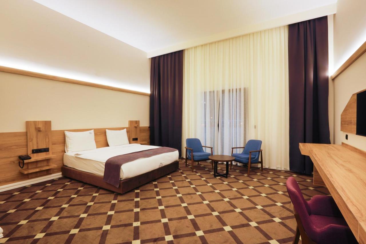คาร์ปาลัส ซิตี้ โฮเต็ล แอนด์ สปา Hotel โบลู ภายนอก รูปภาพ