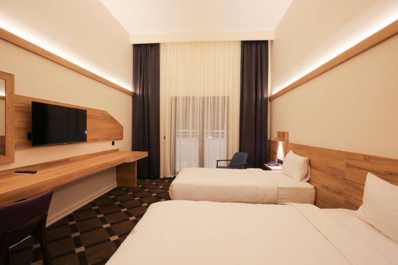 คาร์ปาลัส ซิตี้ โฮเต็ล แอนด์ สปา Hotel โบลู ภายนอก รูปภาพ