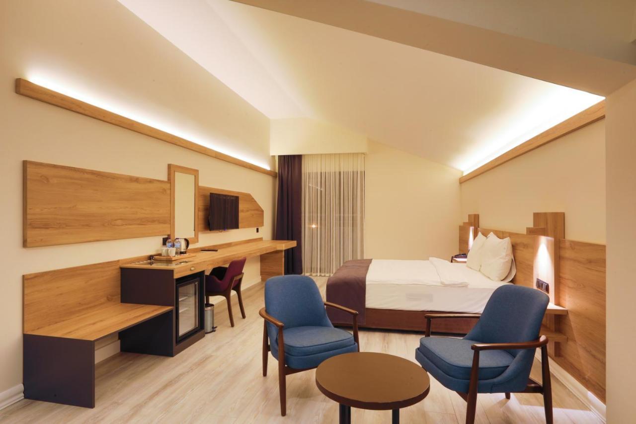 คาร์ปาลัส ซิตี้ โฮเต็ล แอนด์ สปา Hotel โบลู ภายนอก รูปภาพ