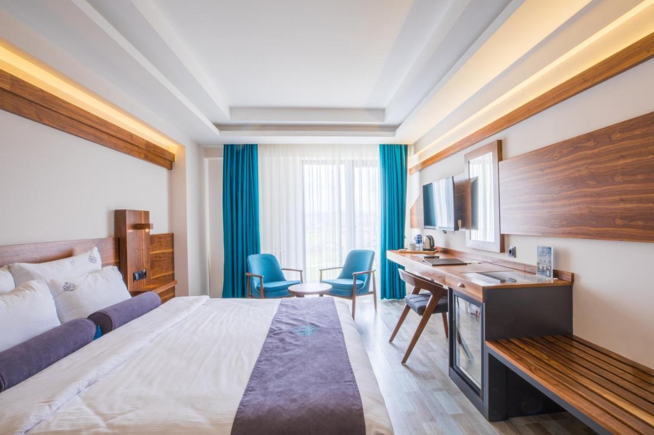 คาร์ปาลัส ซิตี้ โฮเต็ล แอนด์ สปา Hotel โบลู ภายนอก รูปภาพ