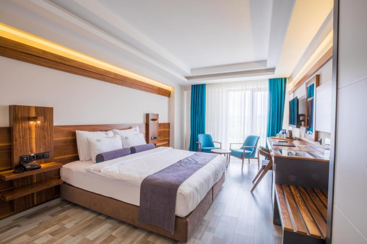 คาร์ปาลัส ซิตี้ โฮเต็ล แอนด์ สปา Hotel โบลู ภายนอก รูปภาพ
