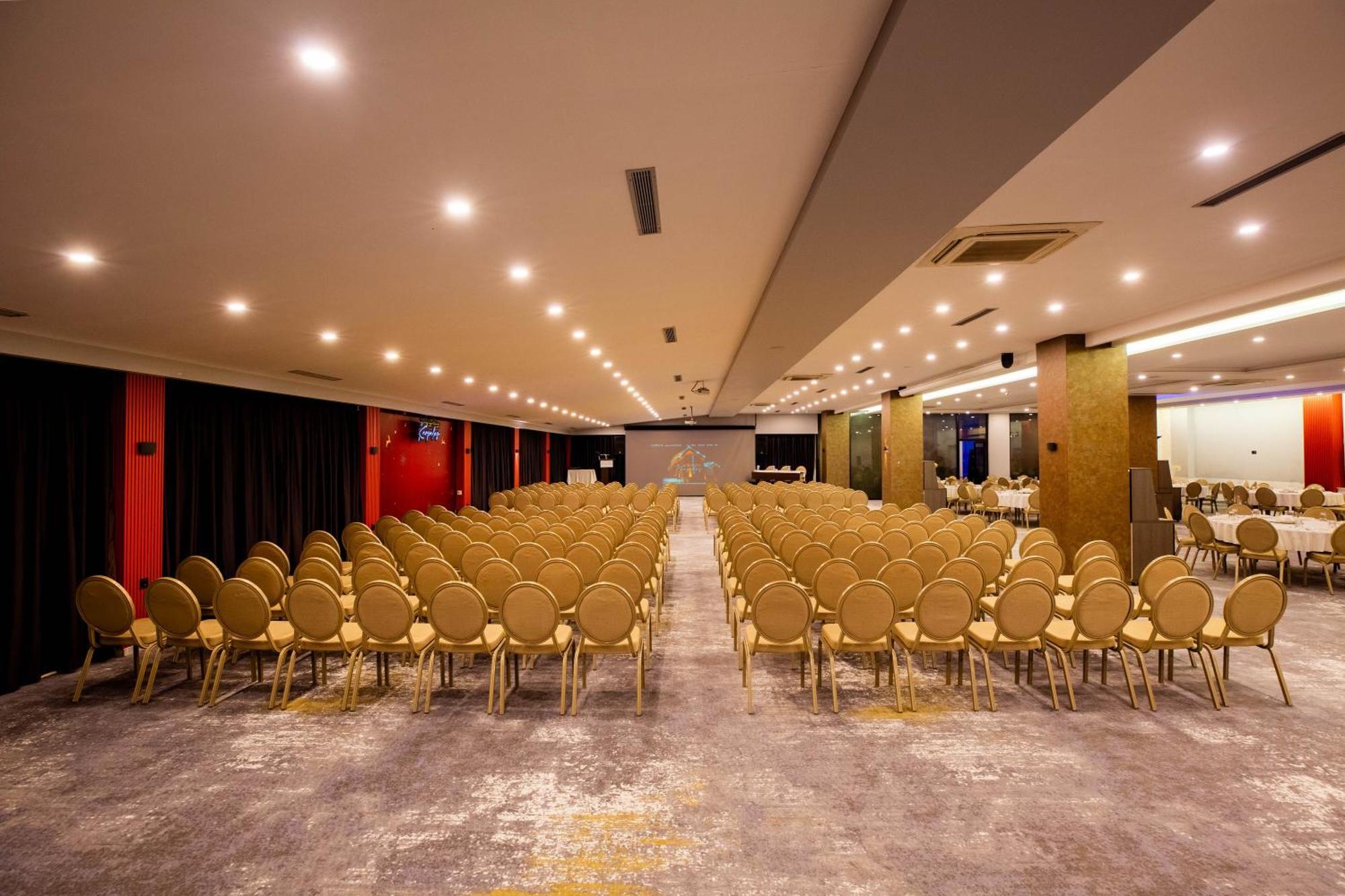 คาร์ปาลัส ซิตี้ โฮเต็ล แอนด์ สปา Hotel โบลู ภายนอก รูปภาพ