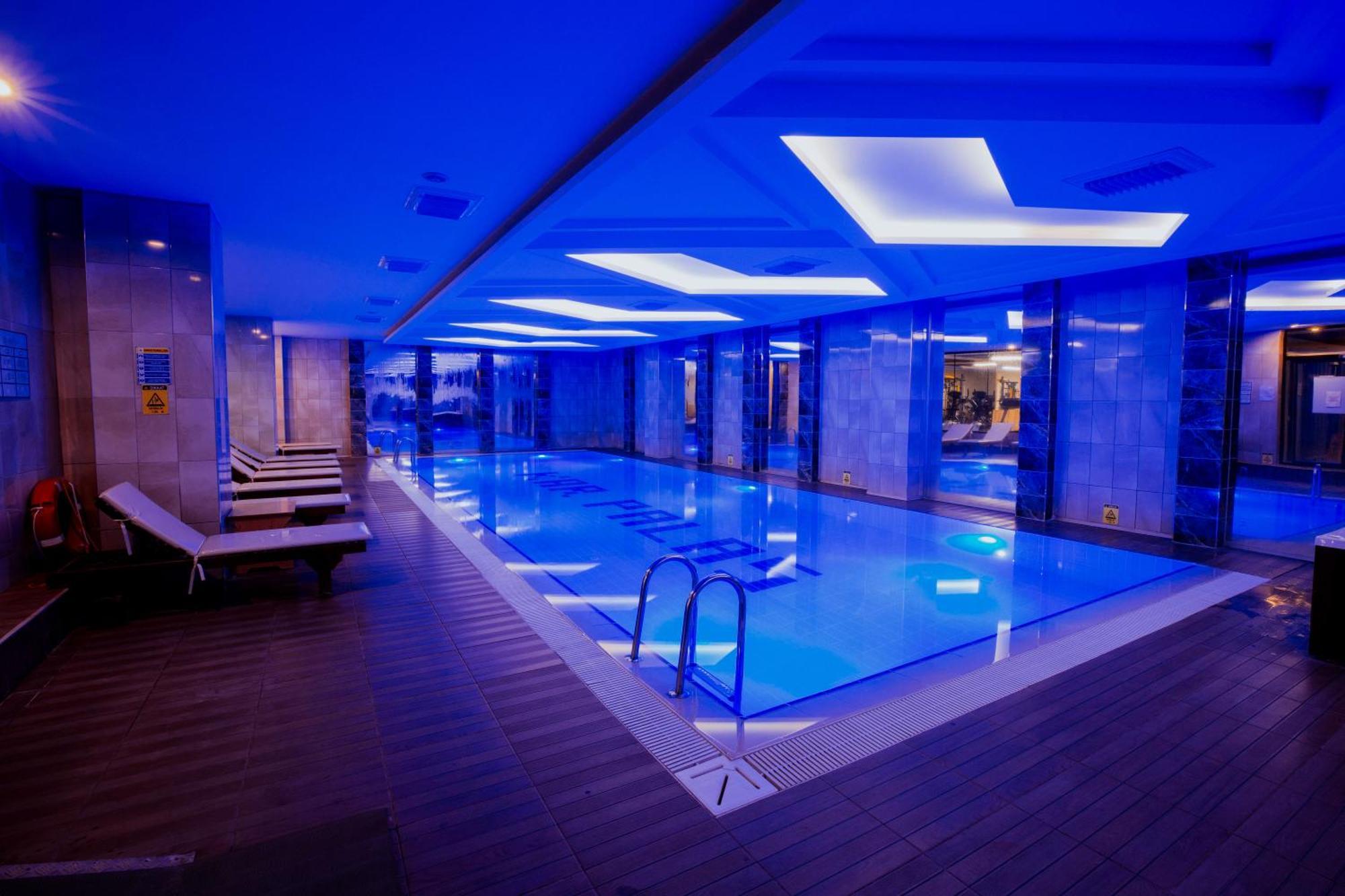 คาร์ปาลัส ซิตี้ โฮเต็ล แอนด์ สปา Hotel โบลู ภายนอก รูปภาพ