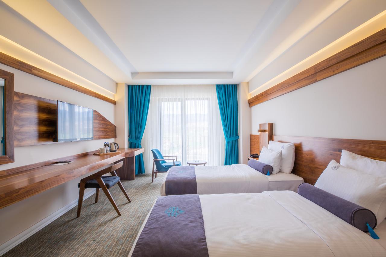 คาร์ปาลัส ซิตี้ โฮเต็ล แอนด์ สปา Hotel โบลู ภายนอก รูปภาพ